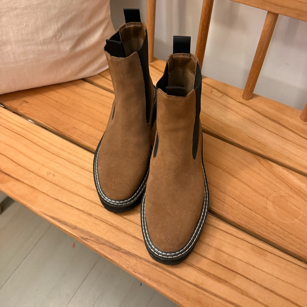 Dolce Vita Lug Sole Booties